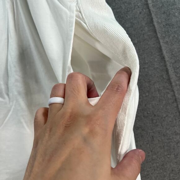 Susan Graver Weekend Regular Cotton Bermuda Shorts w/D-Ring D White, Size 2X - Picture 10 of 11